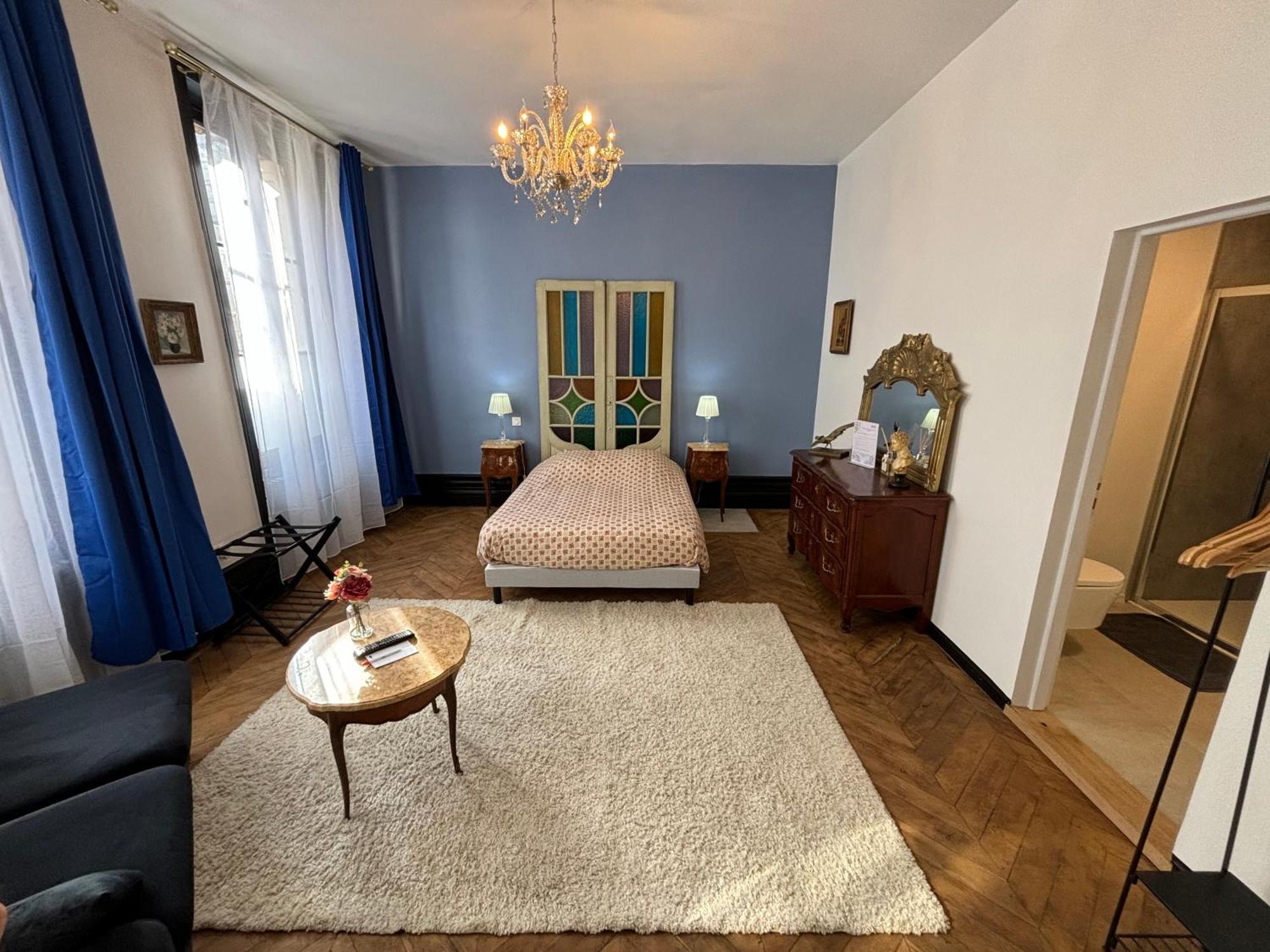 Maison A La Guitarde - Hotel Particulier Hippolyte Châteauroux Εξωτερικό φωτογραφία